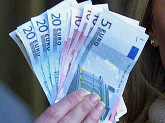 40% won't give pay rise th...